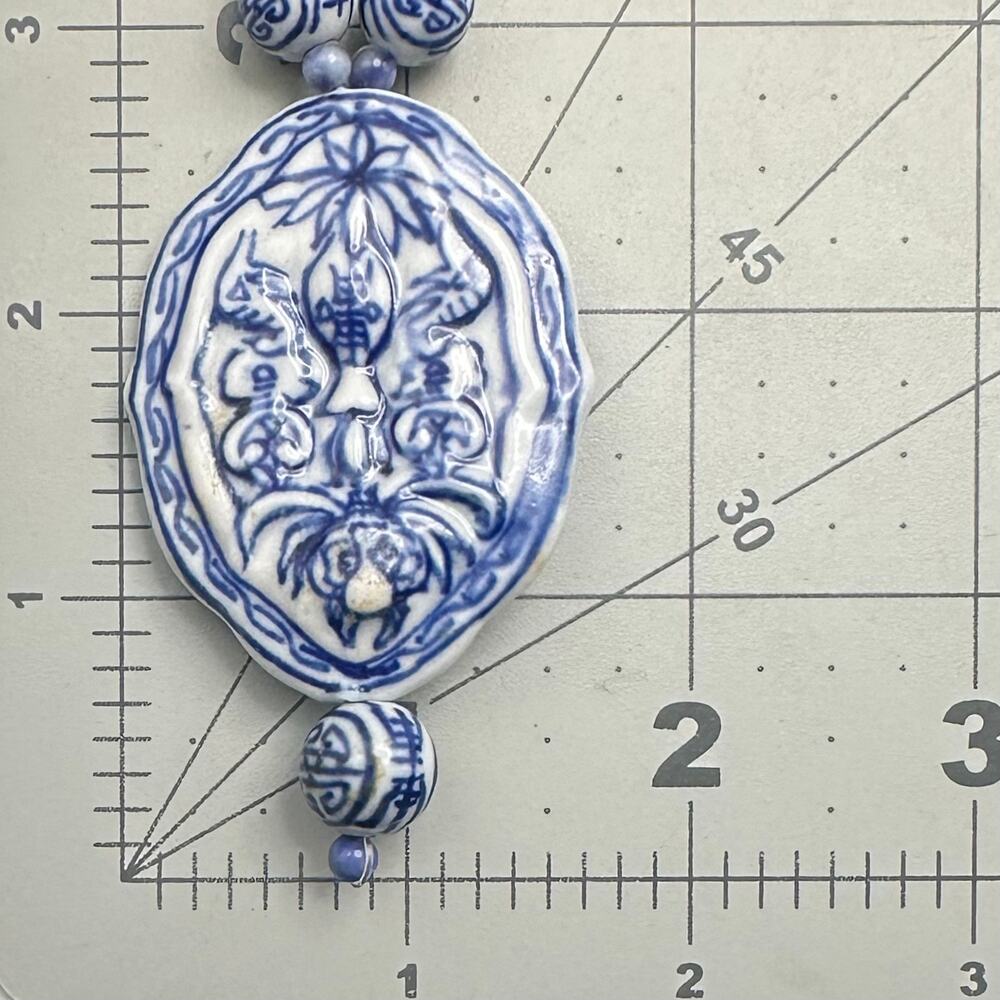 Chinese vintage white royal blue porcelain beads beaded 28" pendant necklace - Picture 4 of 7
